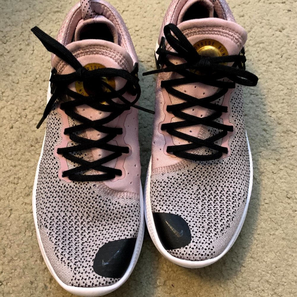 Nike Joyride Run Flyknit Size 9 Women's NWOB